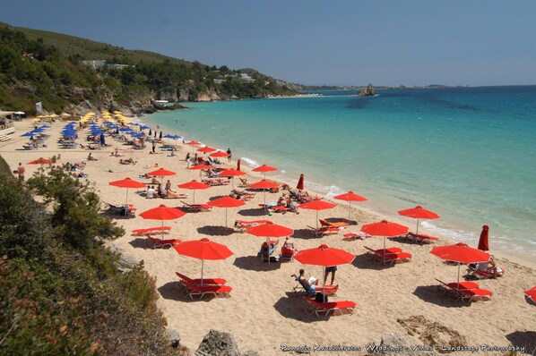 Beach nearby - ARTEMIS SUPERB 2 BEDROOM APARTMENT  700 m  AWAY FROM  THE BEACH (CEPHALONIA)