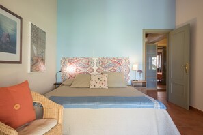 3 makuuhuonetta, silitysrauta/-lauta, Wi-Fi, vuodevaatteet