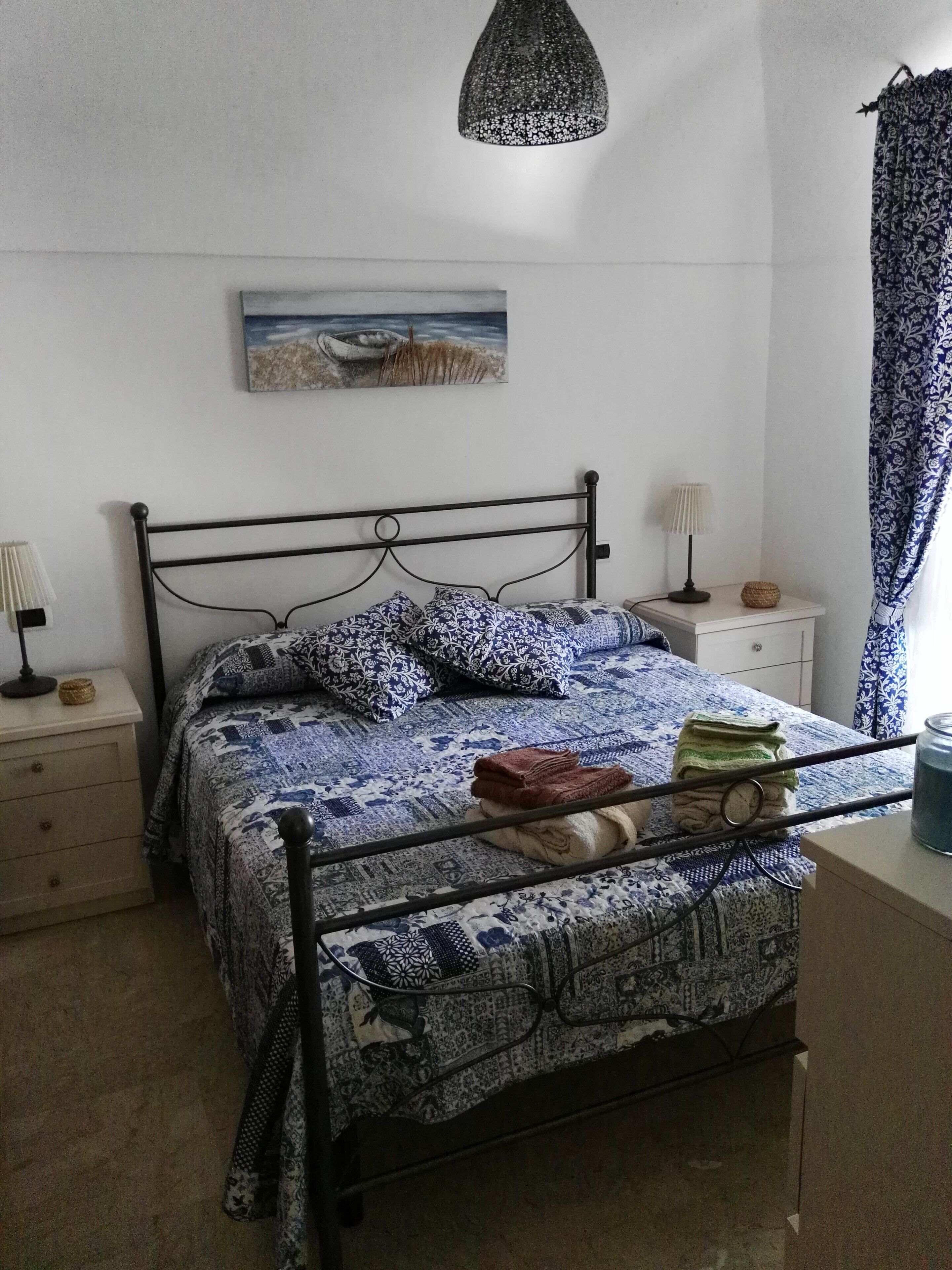 2 dormitoris, escriptori, planxa i posts de planxar i wifi gratuïta 