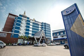 Exterior - Blu Hotel Nakhon Phanom (Nakhon Phanom)