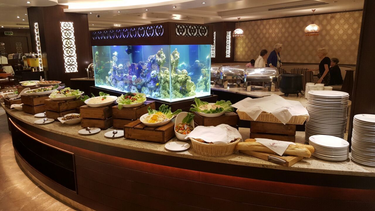 Daily local cuisine breakfast (JOD 7 per person)