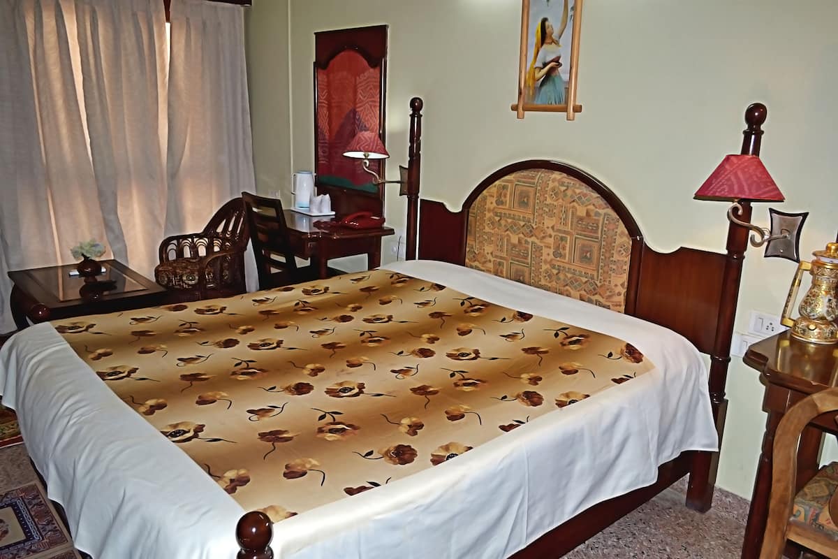 Standard Room | 1 bedroom, desk, WiFi (free), individually decorated