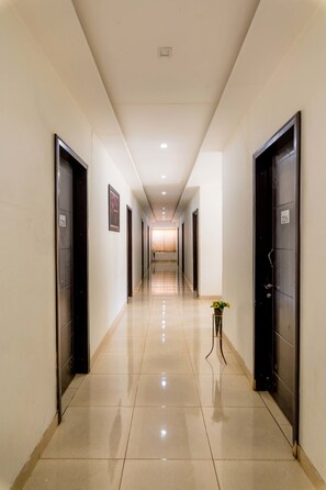 Lobby - Bodh Valley (Igatpuri)