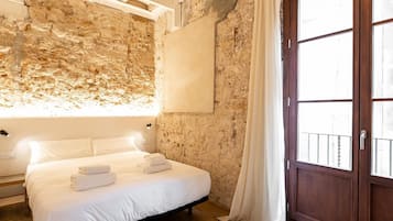 1 Schlafzimmer, BĂŒgeleisen/BĂŒgelbrett, Internetzugang, BettwĂ€sche