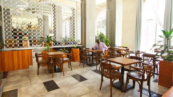 Cafe - YINM Luxury Apartment (Addis Ababa)