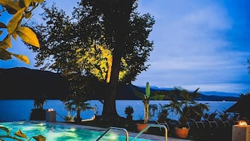 Udendørs pool, liggestole
