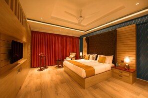 In-room safe, desk, free WiFi - White Lotus Hotel (Udupi)