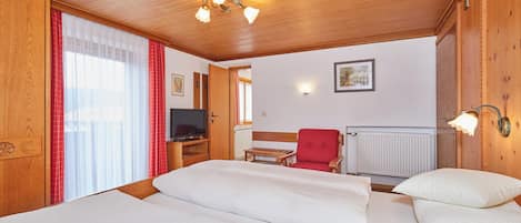1 bedroom, internet, bed sheets