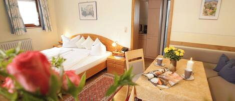 2 soverom, internettilgang og sengetøy