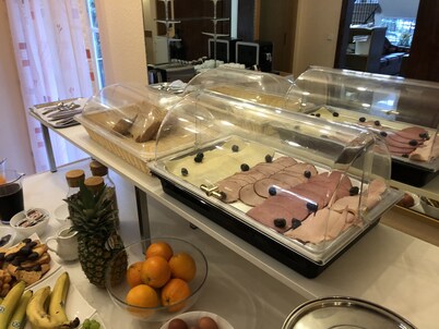 Simona Hotel Frankfurt Airport