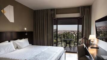 Double Room, Terrace | Minibar, desk, blackout drapes, free WiFi