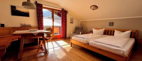 1 chambre, accĂšs Internet, draps fournis