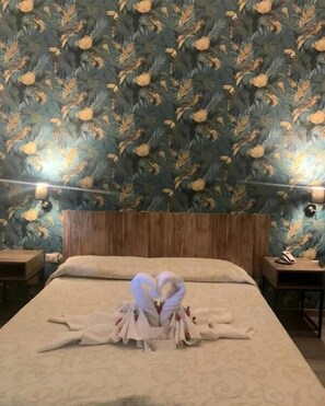 Premium bedding, minibar, in-room safe, desk - Hotel Ai Tufi (Siena)