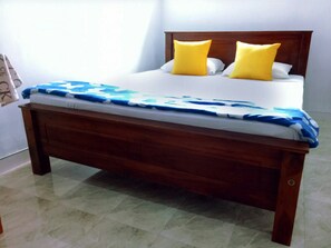 View from room - Takeshi inn (Dambulla)