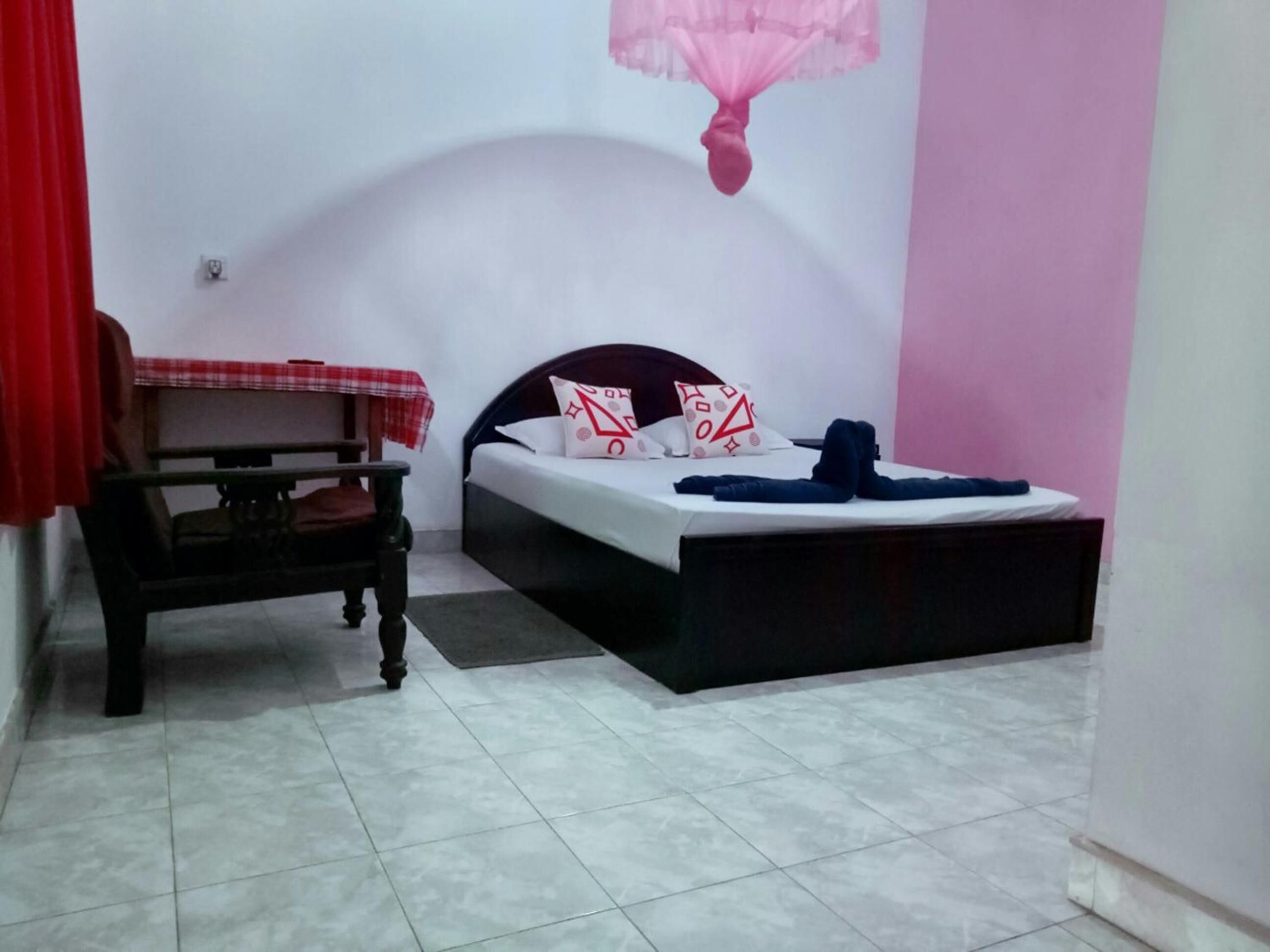 Zimmersafe, Schreibtisch, kostenloses WLAN