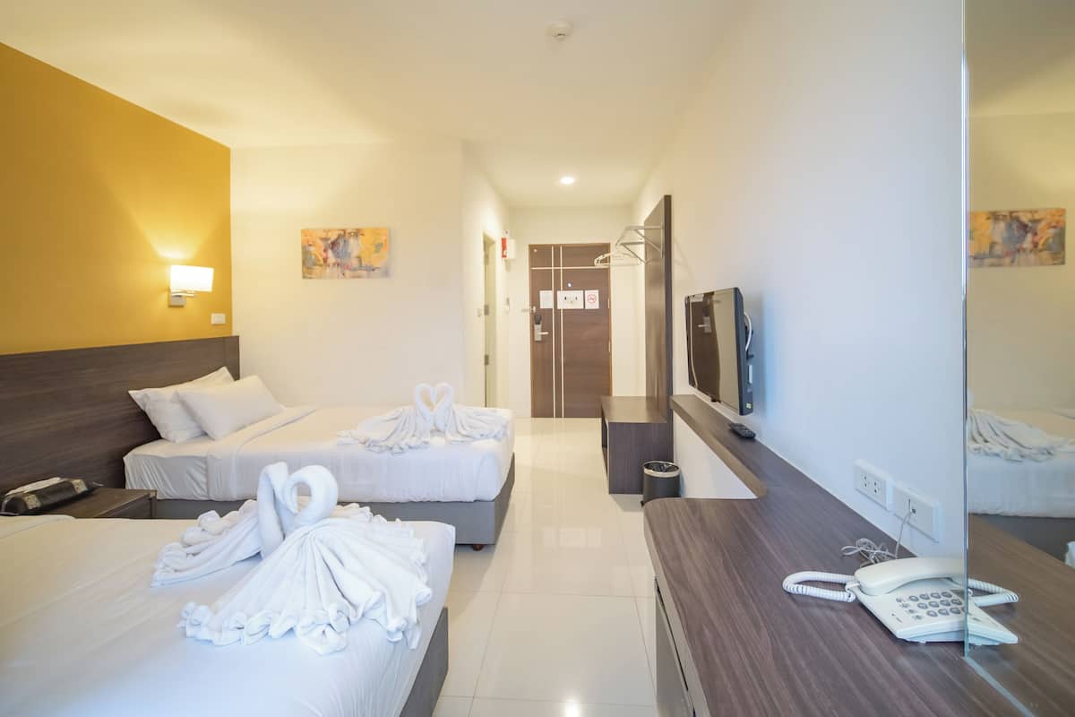 Superior Twin Room | Escritorio, cortinas opacas, wifi gratis