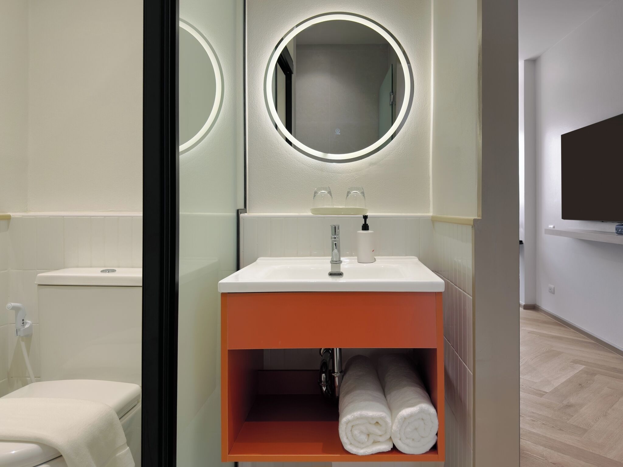 淋浴設備、免費盥洗用品、毛巾、肥皂