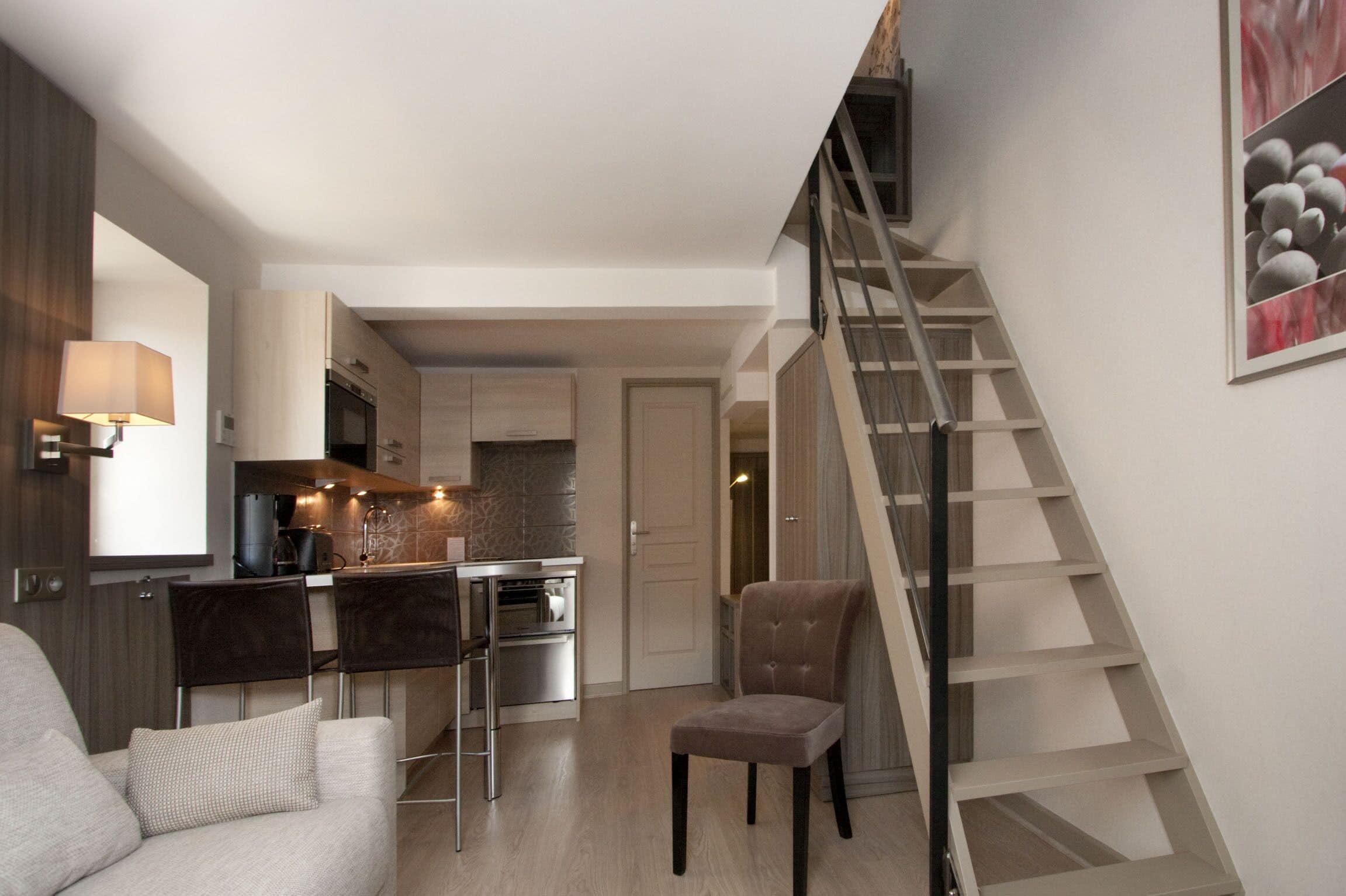 City-Maisonette, eigenes Bad, Stadtblick (Musigny) | Zimmerausstattung