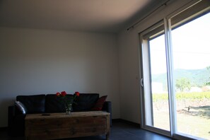 Interior - HOUSE LOUBIERE (STUDIO, T2 and T4) (PIGNANS)