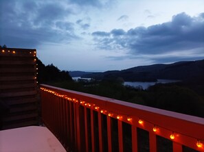 Property grounds - Holiday rental with pool and views of Lake Raviège  (La Salvetat-sur-Agout)