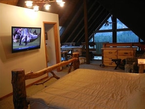 4 bedrooms, iron/ironing board, travel crib, free WiFi