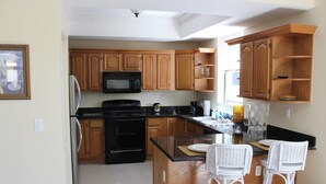 Private kitchen - CACHA GARIN ART HOUSE (Miami)