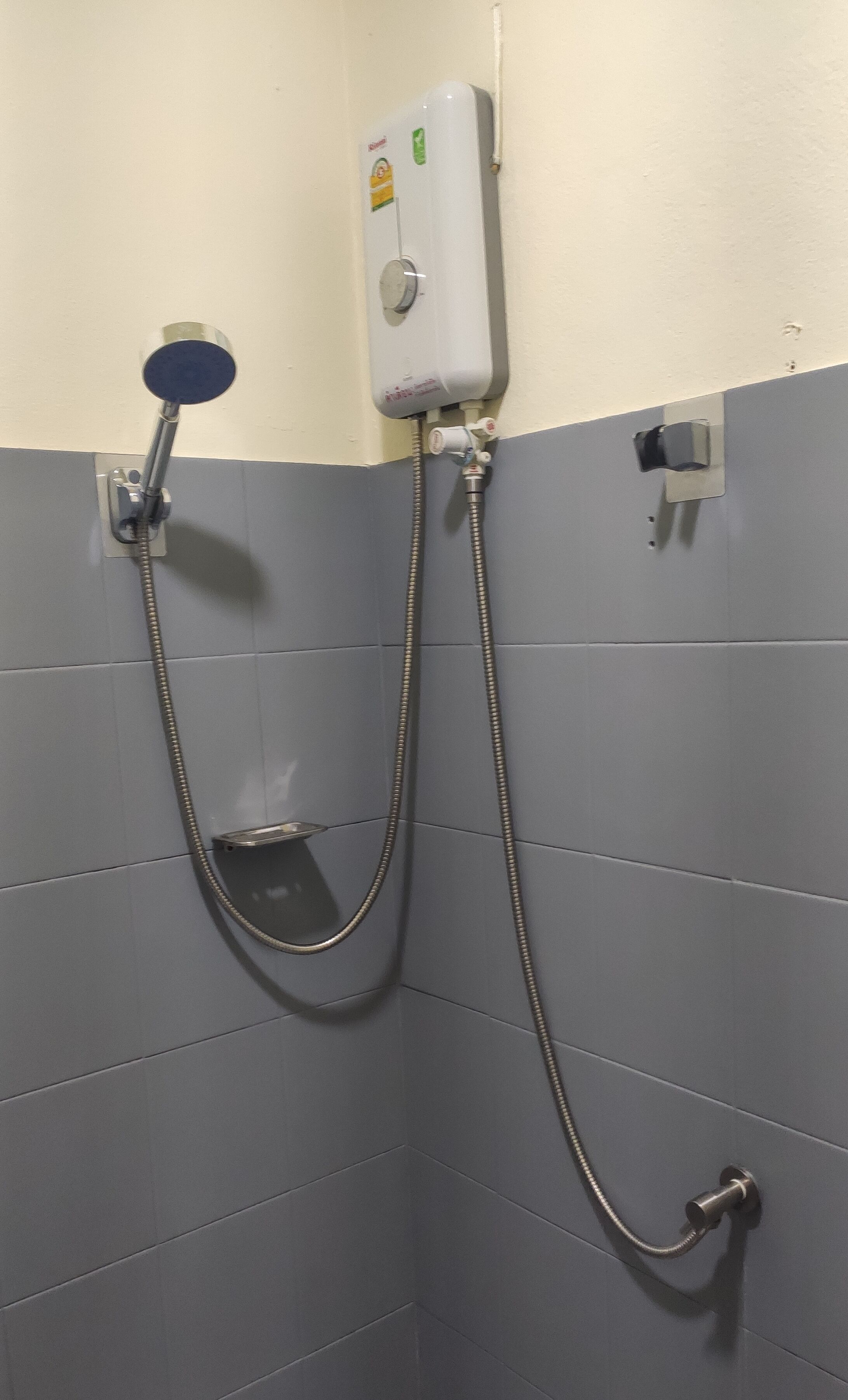 Rom – standard | Bad | Dusj, toalettartikler (inkludert) og håndklær