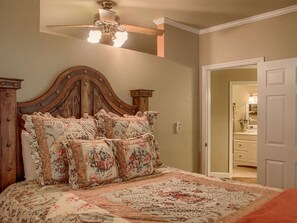 2 dormitorios, tabla de planchar con plancha, wifi y ropa de cama