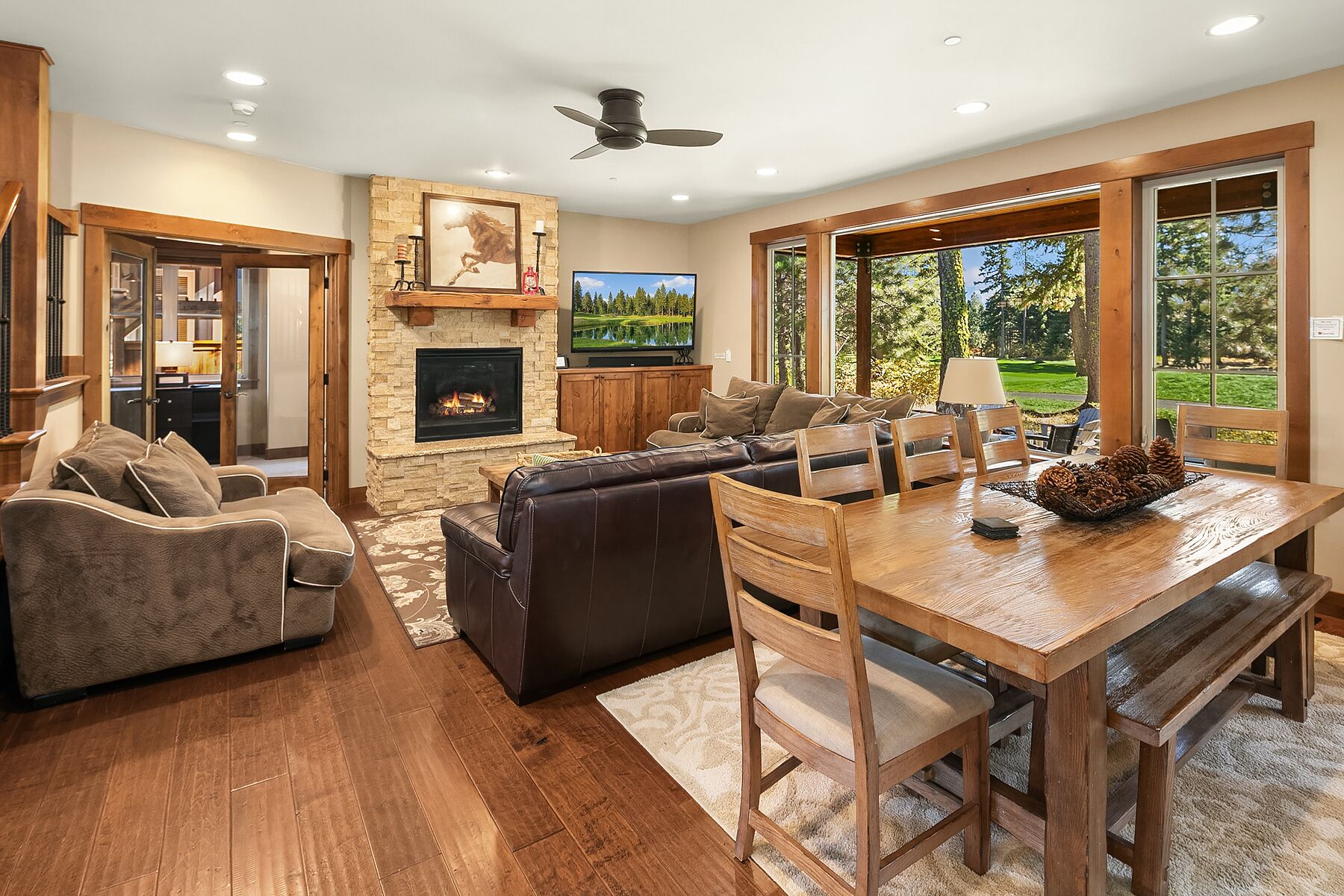 Beautiful Home in the Heart of Suncadia! Walk to Popular Activities * Hot Tub