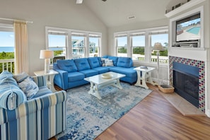Smart TV, foosball - Semi-Soundfront Home w/ Private Pool, Hot Tub, Game Room, & Community Boat Ramp (Salvo)
