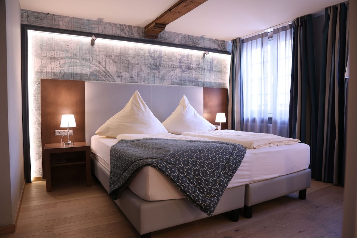 Comfort Double Room | Premium bedding, minibar, in-room safe, desk