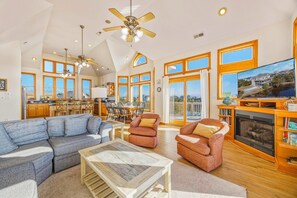 Smart TV, video games, DVD player - Oceanview Dog Friendly Home w/ Private Pool, Hot Tub, Game Room, Community Perks (Waves)