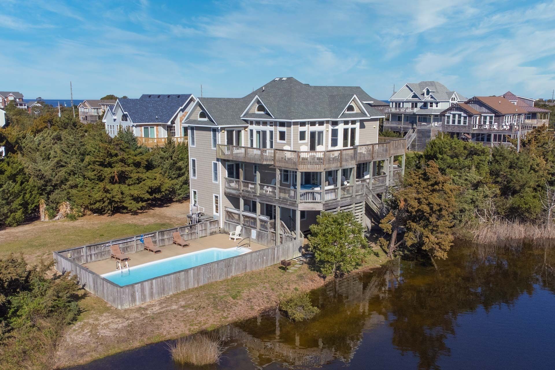 Nonstop Views! Oceanview + Dog Friendly w/ Pool, Hot Tub, Game Rm, Cmty Extras