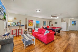 Spielezimmer