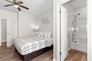 9 bedrooms, iron/ironing board, free WiFi, bed sheets