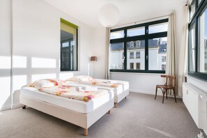 Appartamento Economy, 3 camere da letto | 1 camera, insonorizzazione, ferro/asse da stiro