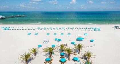 Stunning Luxury "SEA SALT CONDO" mins to Clearwater Beach w/Salt Wtr Pool, Gym