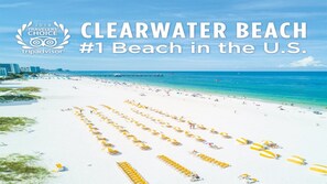 Beach nearby, sun-loungers, beach towels
