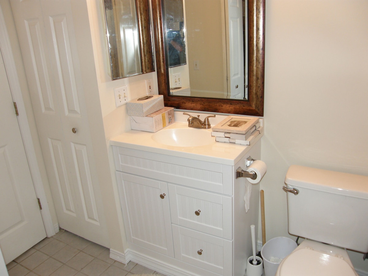 Photo 13 of Cozy In Town Cottage! Walk to Everything! Pet Friendly!