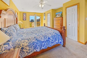 7 bedrooms, free WiFi, bed sheets