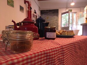 Dining - Albergue A Fábrica da Luz - Hostel (Parada de Sil)