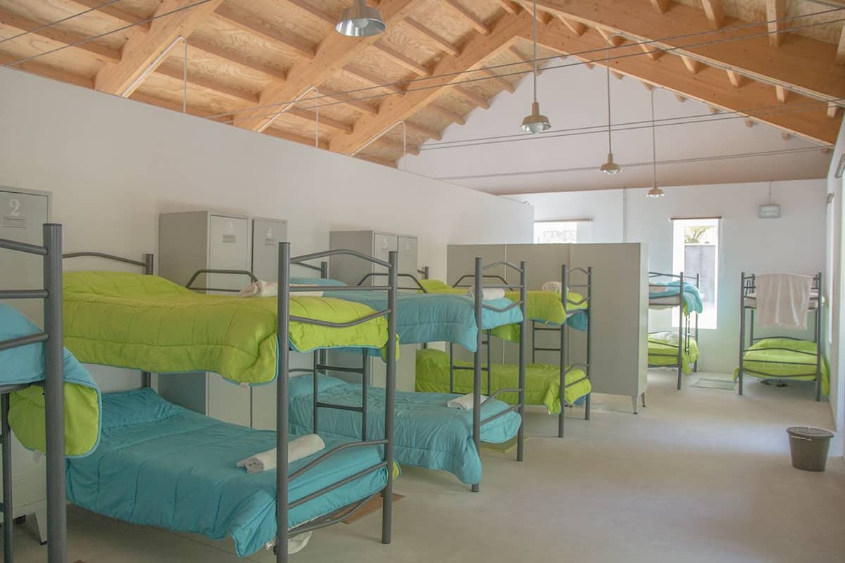 Slaapzaal, gemengd, gemeenschappelijke badkamer (1 bed in a 14 pax dorm) | Gratis wifi, beddengoed