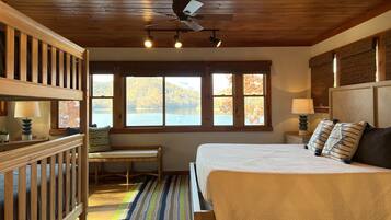 4 bedrooms, iron/ironing board, WiFi (free), bed sheets
