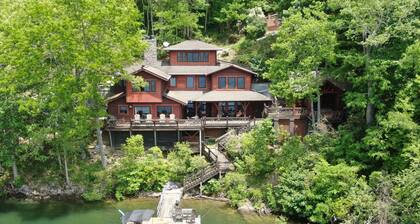 'The Dock House' a Nantahala Lake Front Home
Summer 2026 dates still available!
