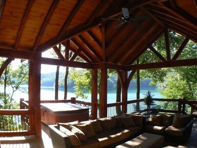 'The Dock House' a Nantahala Lake Front Home
Summer 2026 dates still available!
