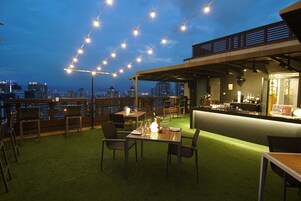 屋外バンケット スペース