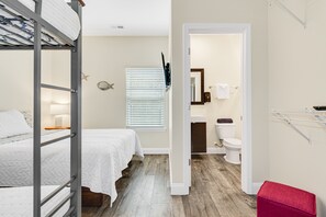 9 soverom, strykejern/-brett, wi-fi (inkludert) og sengetøy