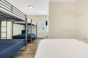 9 bedrooms, iron/ironing board, free WiFi, bed sheets
