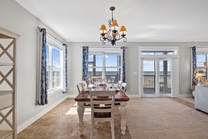 Dining - Happy Hours- 5 BR Home on N. Cape- Beachfront, Pet Friendly, Sleeps 16 (Cape San Blas)