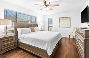 2 Schlafzimmer, Schreibtisch, Bügeleisen/Bügelbrett, WLAN